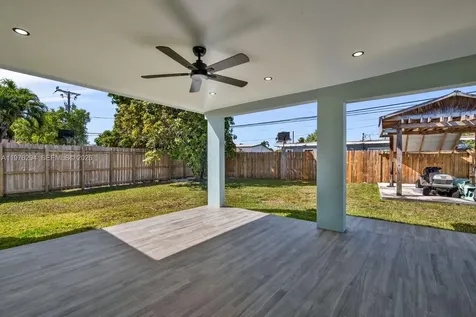4820 SW 112th Avenue Miami FL 33165