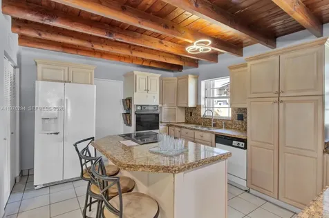 4820 SW 112th Avenue Miami FL 33165