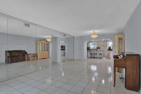 4820 SW 112th Avenue Miami FL 33165