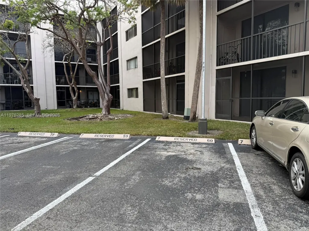 8650 SW 133rd Avenue Road Miami FL 33183