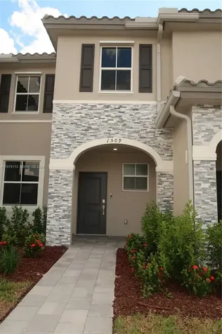 1509 SE 27th Road Homestead FL 33035