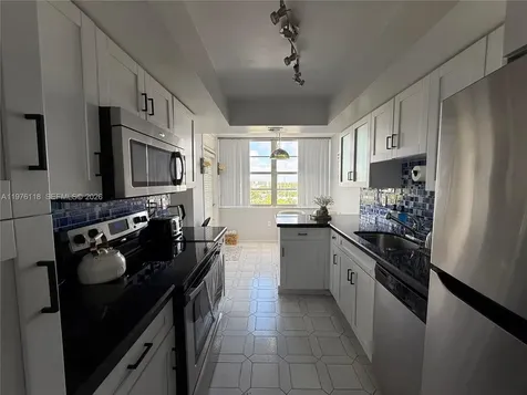 18011 Biscayne Boulevard Aventura FL 33160
