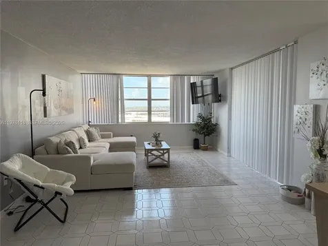18011 Biscayne Boulevard Aventura FL 33160