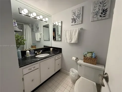 18011 Biscayne Boulevard Aventura FL 33160