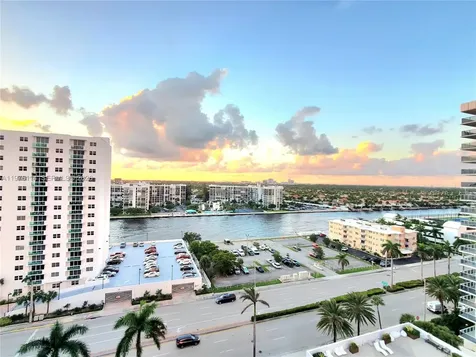 3001 S Ocean Drive Hollywood FL 33019