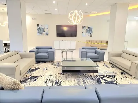 3001 S Ocean Drive Hollywood FL 33019