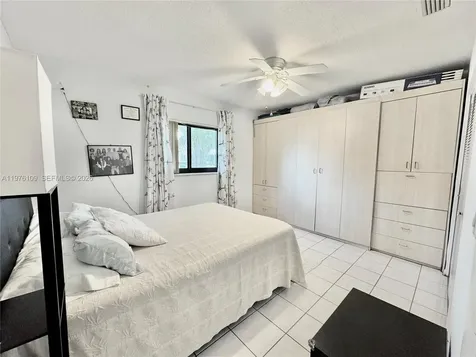 7005 NW 94th Avenue Tamarac FL 33321