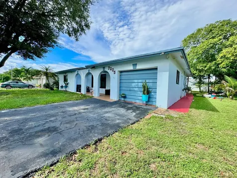 7005 NW 94th Avenue Tamarac FL 33321