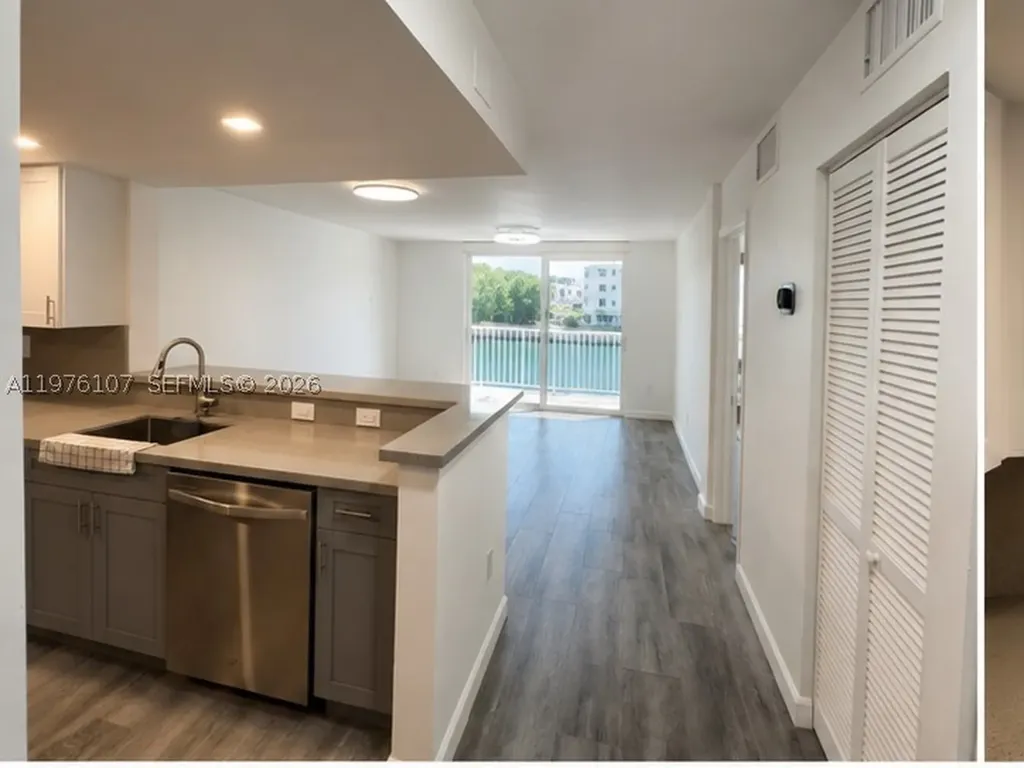 4000 NE 170th Street North Miami Beach FL 33160