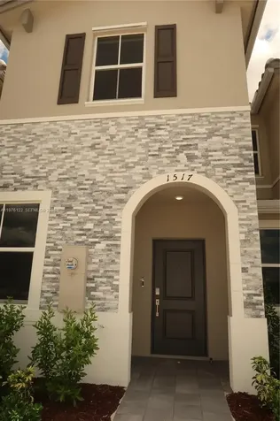 1517 SE 27th Road Homestead FL 33035