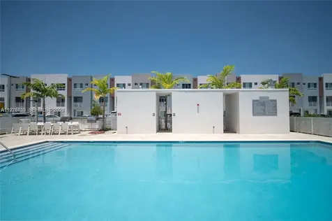 Miami FL 33180