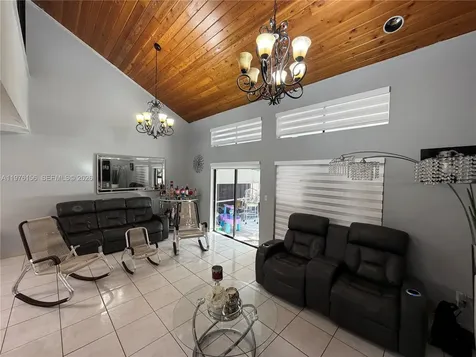 8408 NW 8th Street Miami FL 33126