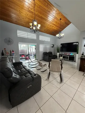 8408 NW 8th Street Miami FL 33126