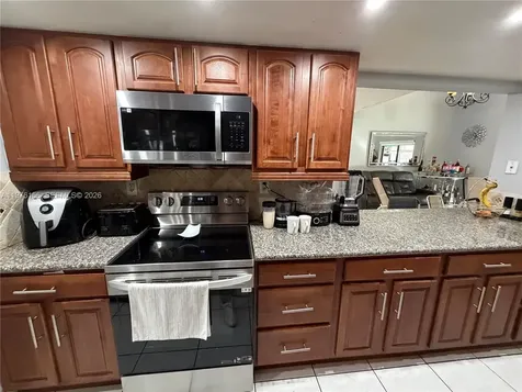 8408 NW 8th Street Miami FL 33126