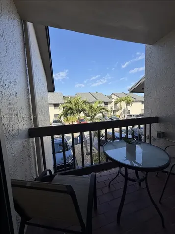 8408 NW 8th Street Miami FL 33126