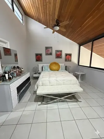 8408 NW 8th Street Miami FL 33126