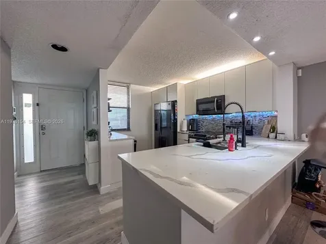2766 S Carambola Circle S Coconut Creek FL 33066