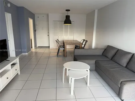 400 N Kings Point Drive Sunny Isles Beach FL 33160