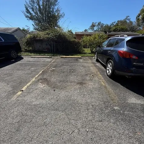 1250 NE 119th Street Miami FL 33161