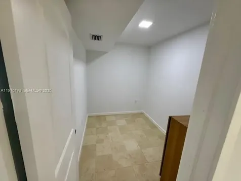 1250 NE 119th Street Miami FL 33161