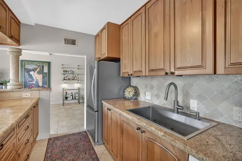 180 Isle Of Venice Drive Fort Lauderdale FL 33301