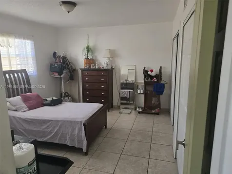 1185 W 27th Street Hialeah FL 33010