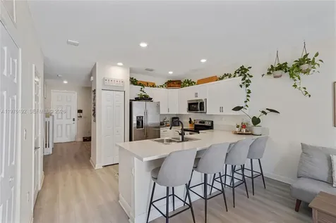 10589 W 33rd Lane Hialeah FL 33018