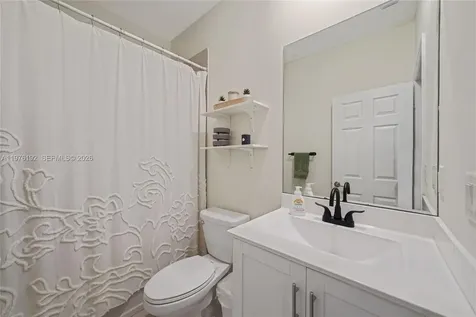 10589 W 33rd Lane Hialeah FL 33018