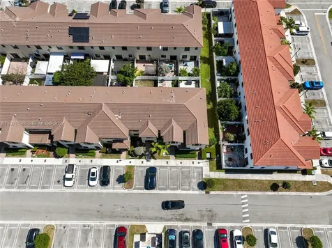 10589 W 33rd Lane Hialeah FL 33018