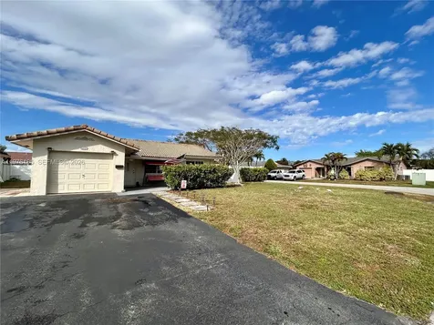 6605 NW 76th Street Tamarac FL 33321