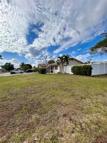 6605 NW 76th Street Tamarac FL 33321