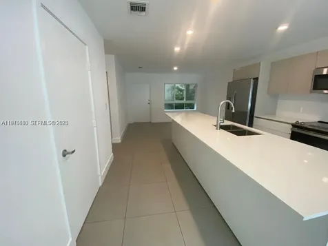 2561 NE 193rd Street Miami FL 33180