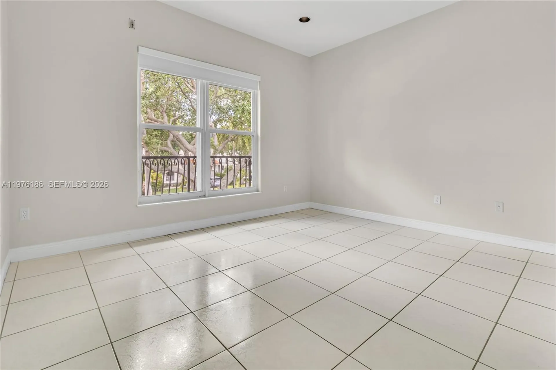 1547 Mariner Way Hollywood FL 33019
