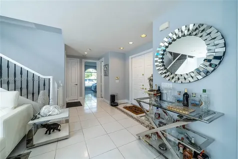 1547 Mariner Way Hollywood FL 33019