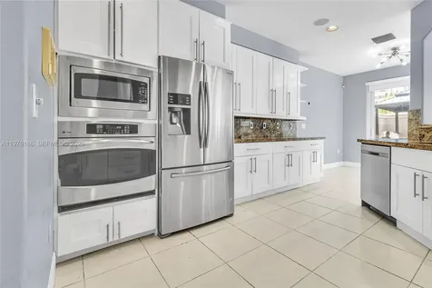 1547 Mariner Way Hollywood FL 33019