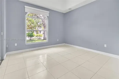 1547 Mariner Way Hollywood FL 33019