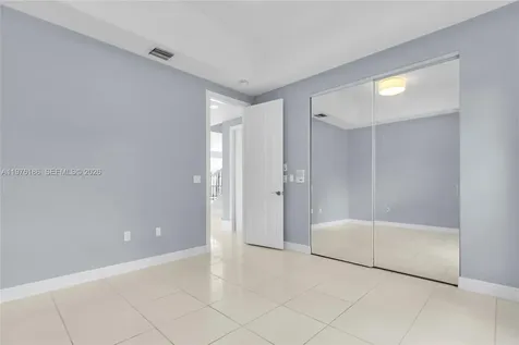 1547 Mariner Way Hollywood FL 33019