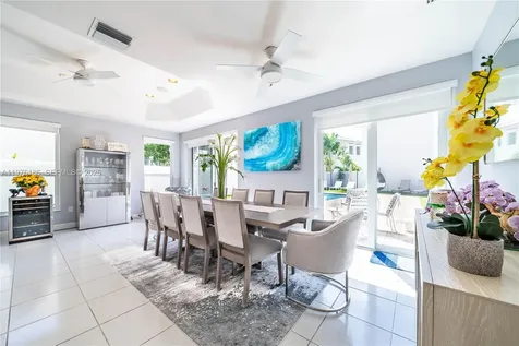 1547 Mariner Way Hollywood FL 33019