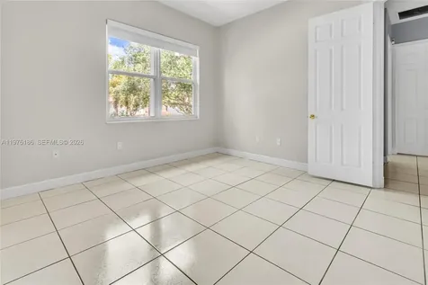 1547 Mariner Way Hollywood FL 33019
