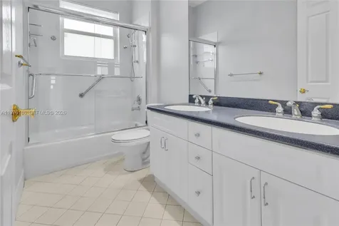 1547 Mariner Way Hollywood FL 33019