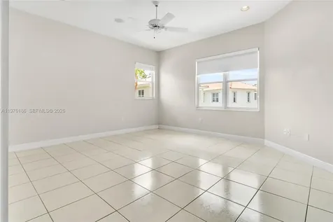 1547 Mariner Way Hollywood FL 33019