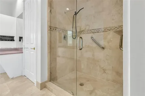 1547 Mariner Way Hollywood FL 33019