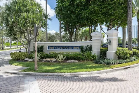 1547 Mariner Way Hollywood FL 33019