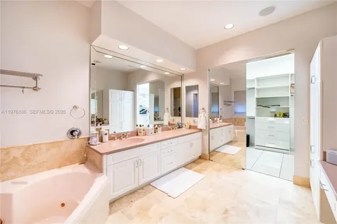1547 Mariner Way Hollywood FL 33019