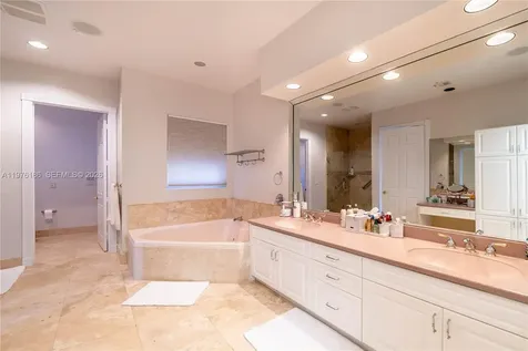 1547 Mariner Way Hollywood FL 33019