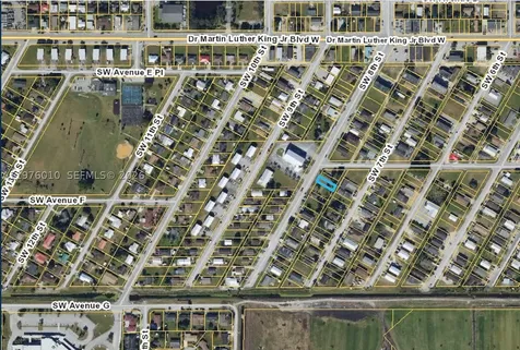 609 SW 8th Street Belle Glade FL 33430