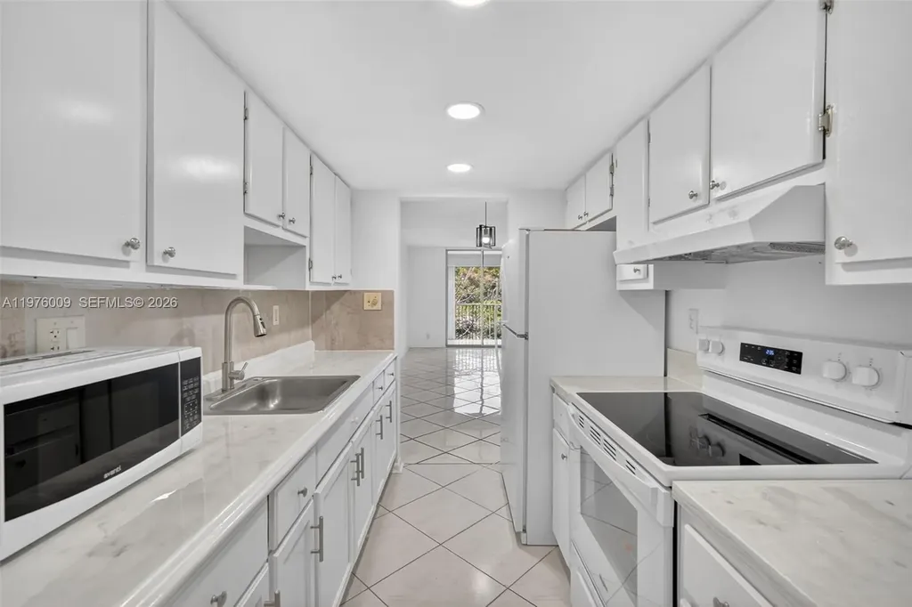 3141 NW 47th Terrace Lauderdale Lakes FL 33319