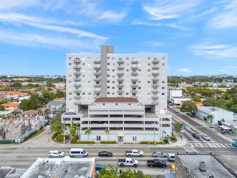 2217 NW 7th Street Miami FL 33125