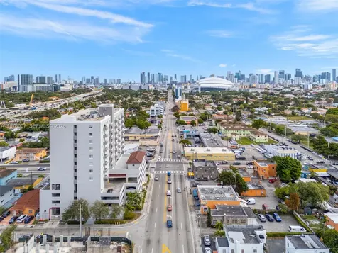 2217 NW 7th Street Miami FL 33125
