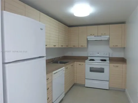 2217 NW 7th Street Miami FL 33125